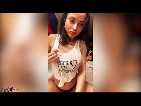 ❤️ Busty pen kvinne hekker av seg fitta og hyller de store puppene i en våt t-skjorte ️❌ Porno på porno no.kiss-x-max.ru ❌️❤